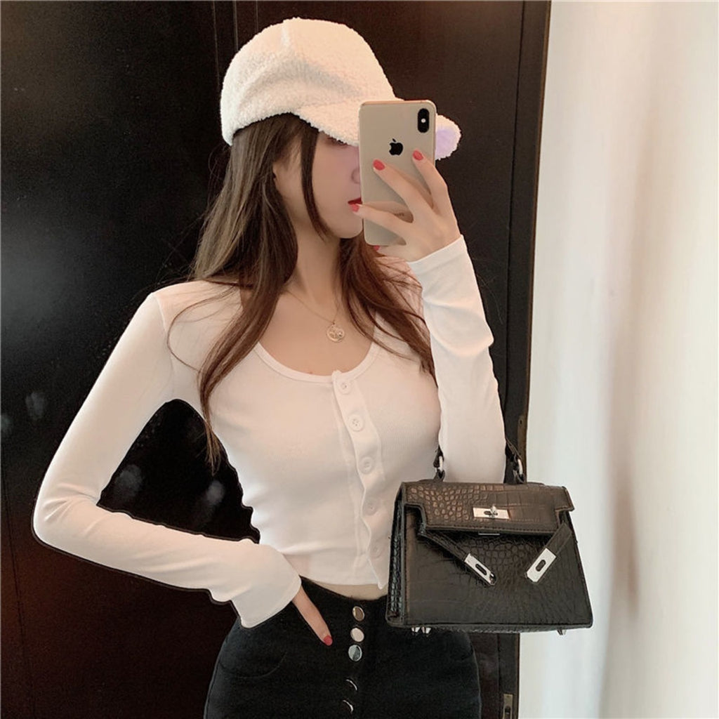 細見えシルエット｜ボタン付きリブトップス