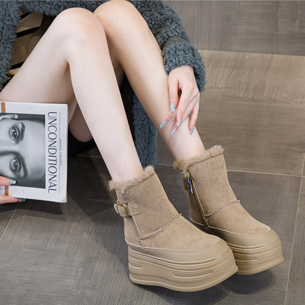 ボアバックル厚底ショートブーツ