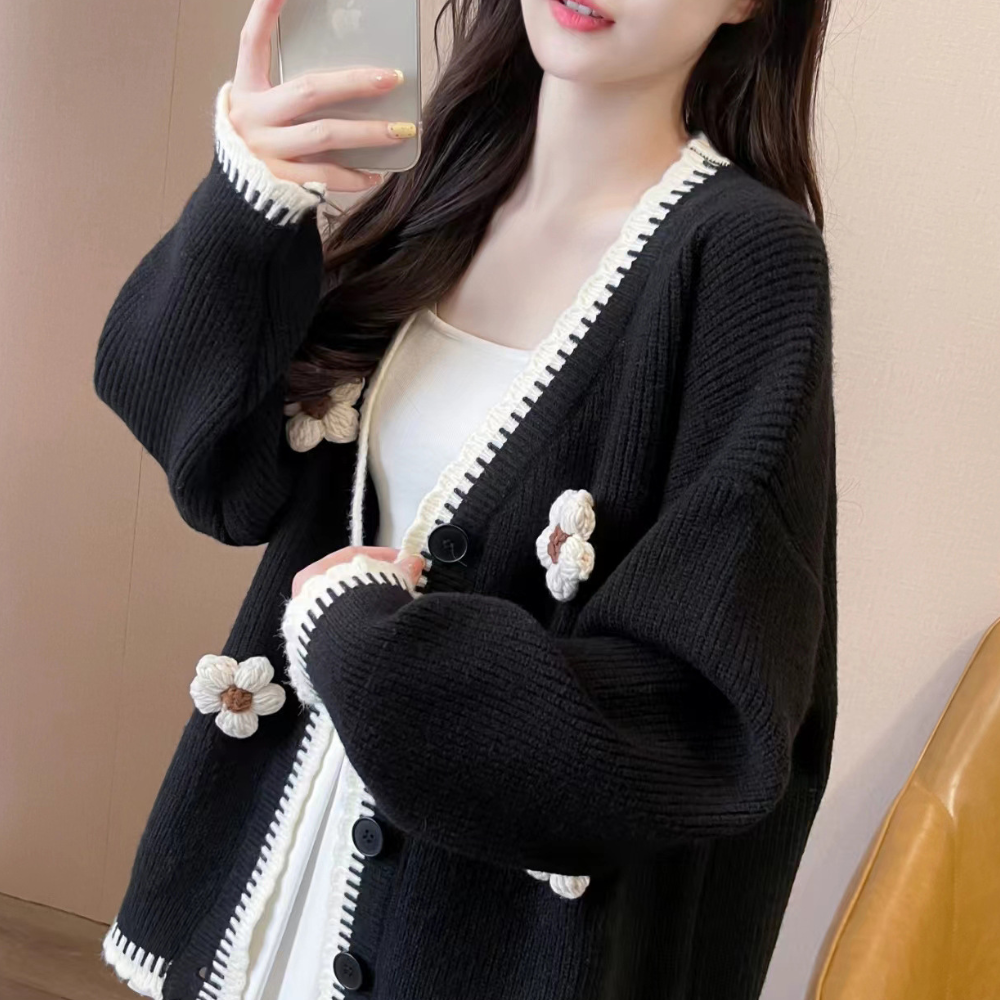 フラワーモチーフ付きカーディガン｜ガーリーカジュアル