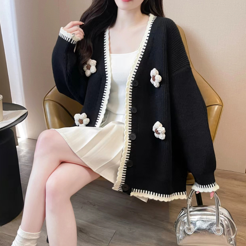 フラワーモチーフ付きカーディガン｜ガーリーカジュアル