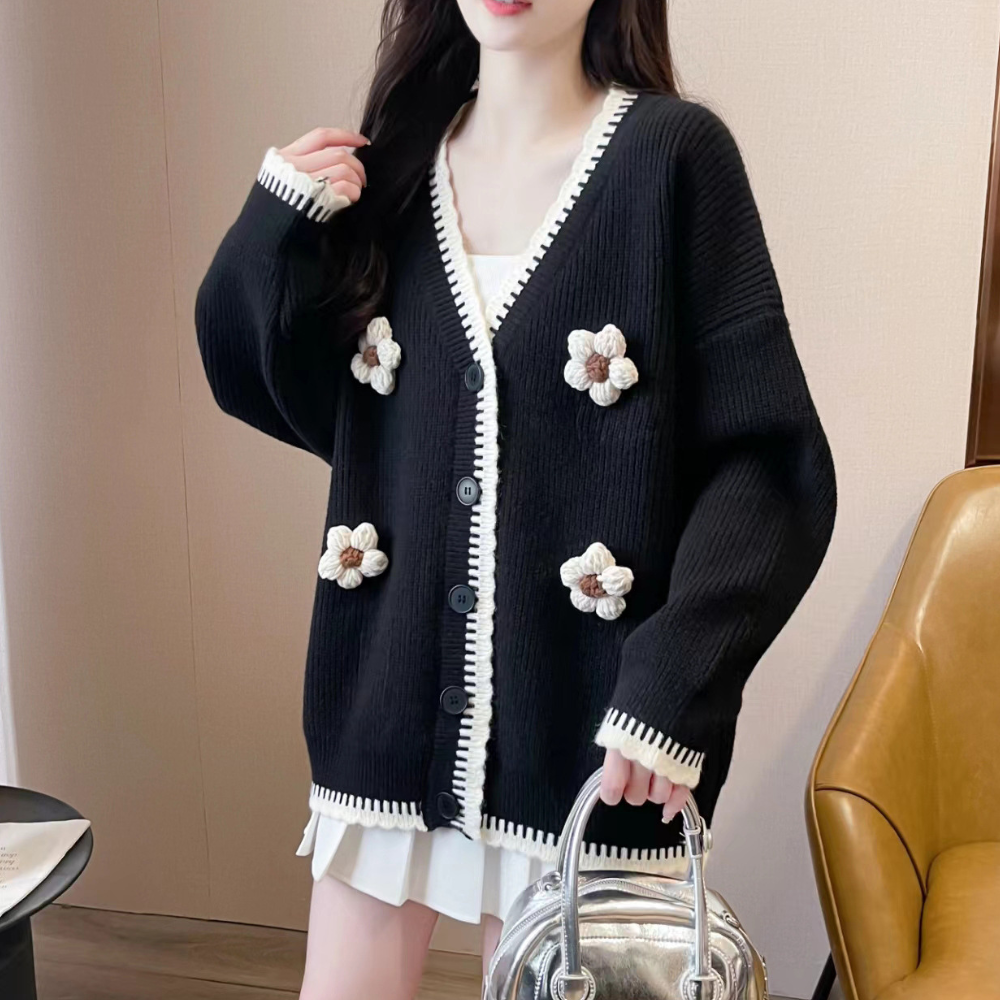 フラワーモチーフ付きカーディガン｜ガーリーカジュアル