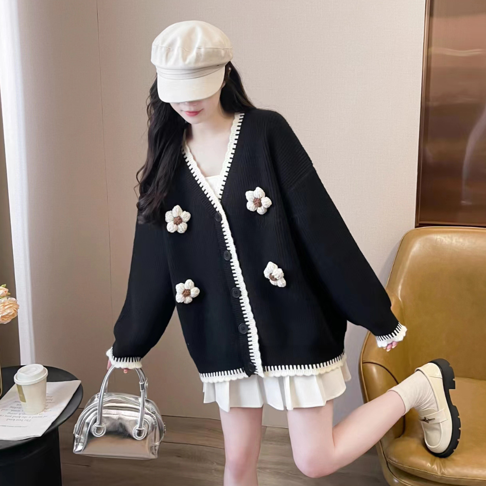 フラワーモチーフ付きカーディガン｜ガーリーカジュアル