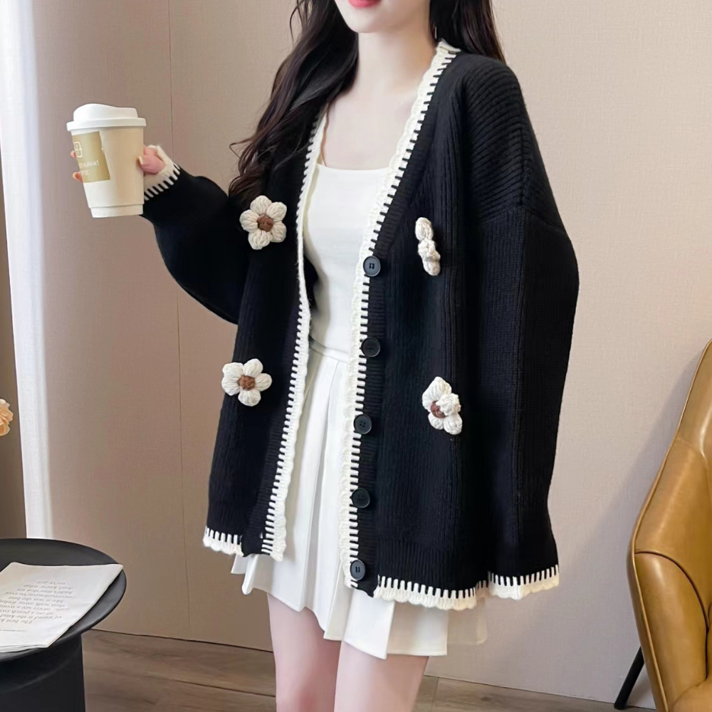 フラワーモチーフ付きカーディガン｜ガーリーカジュアル