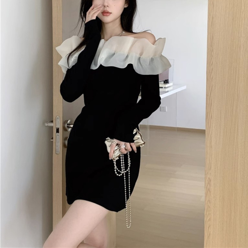 フリルオフショルミニワンピース