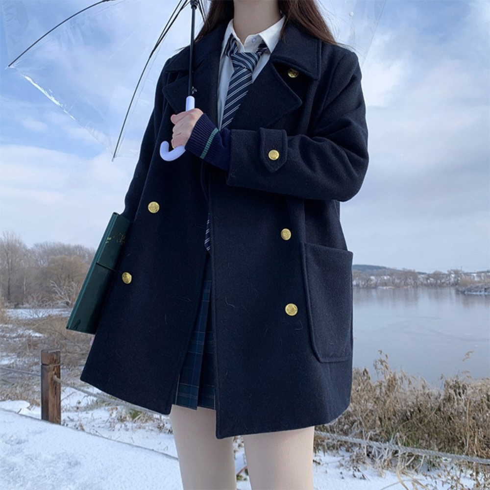 ダブルボタンショートコート