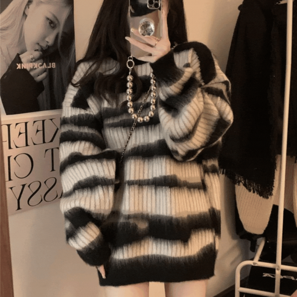 ゆるシルエット｜モノクロボーダーニットワンピース