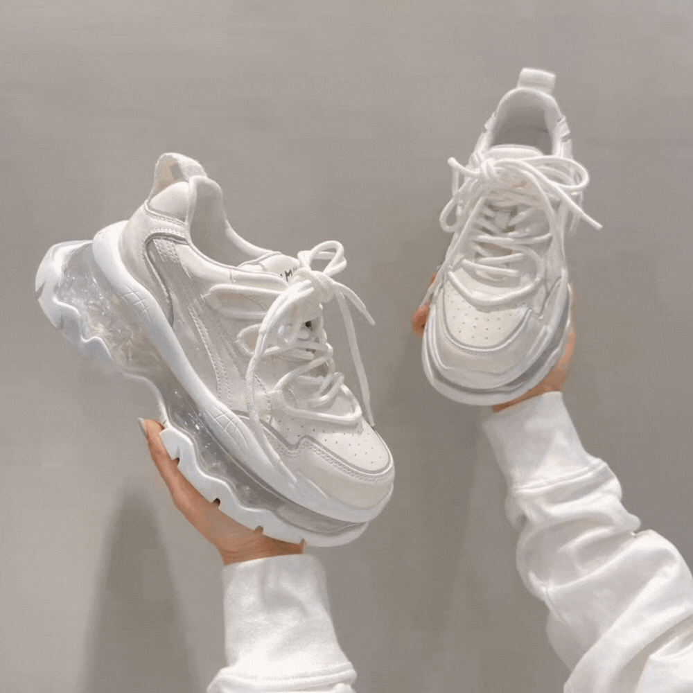ボリュームソール｜クリアエアスニーカー