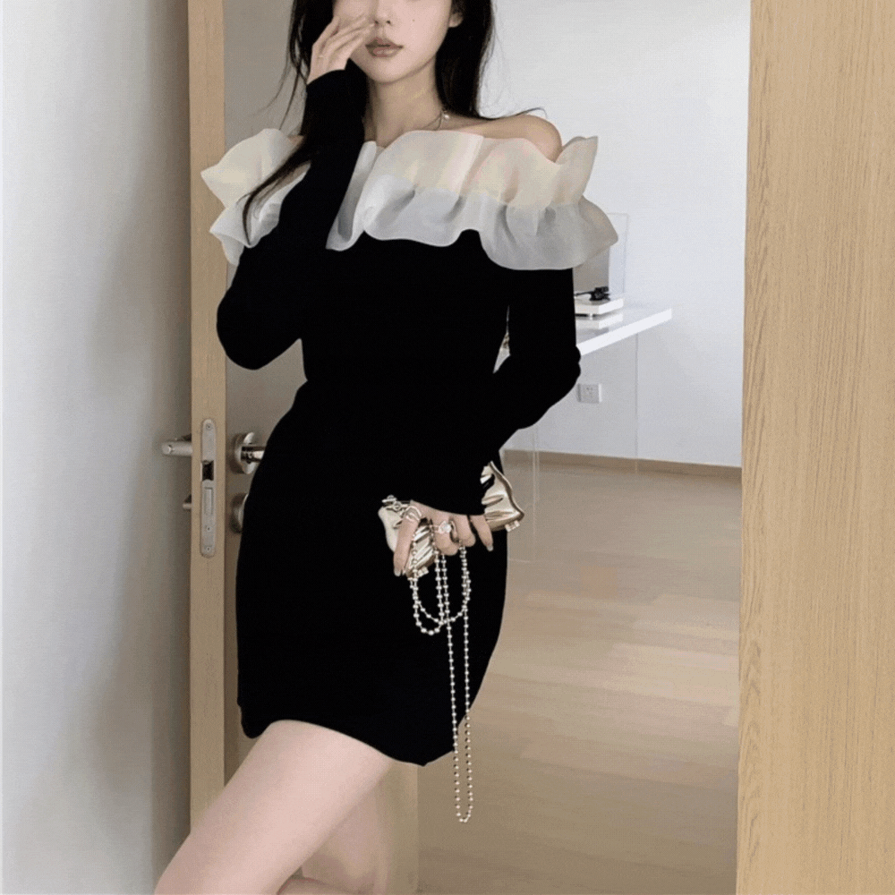 フリルオフショルミニワンピース