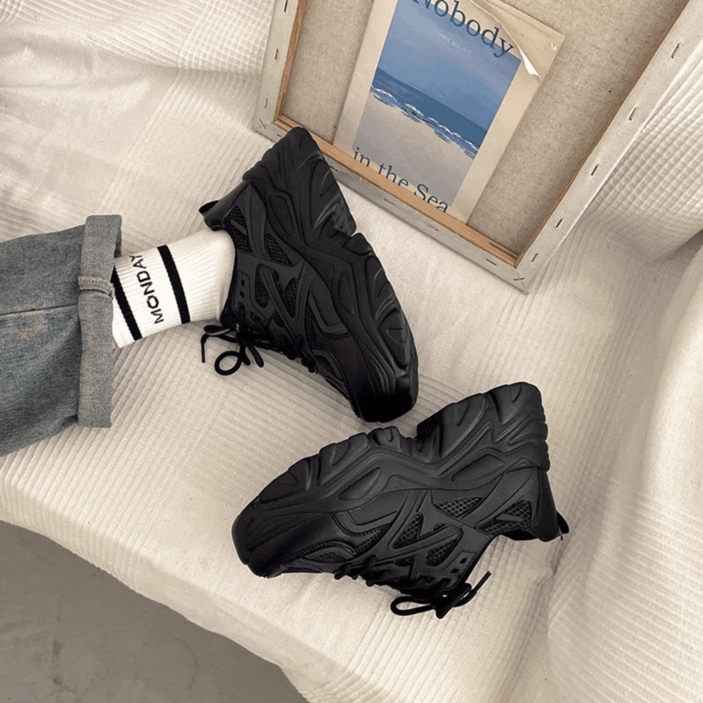 メッシュレイヤード｜ボリュームスニーカー