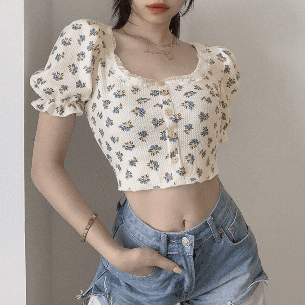 ガーリー気分を盛り上げる｜花柄パフスリーブショートトップス