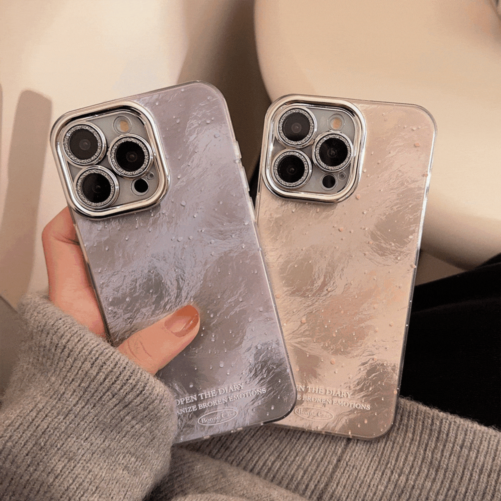 きらめく質感｜シルバーiPhoneケース