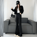 美脚シルエット｜フレアスラックスパンツ