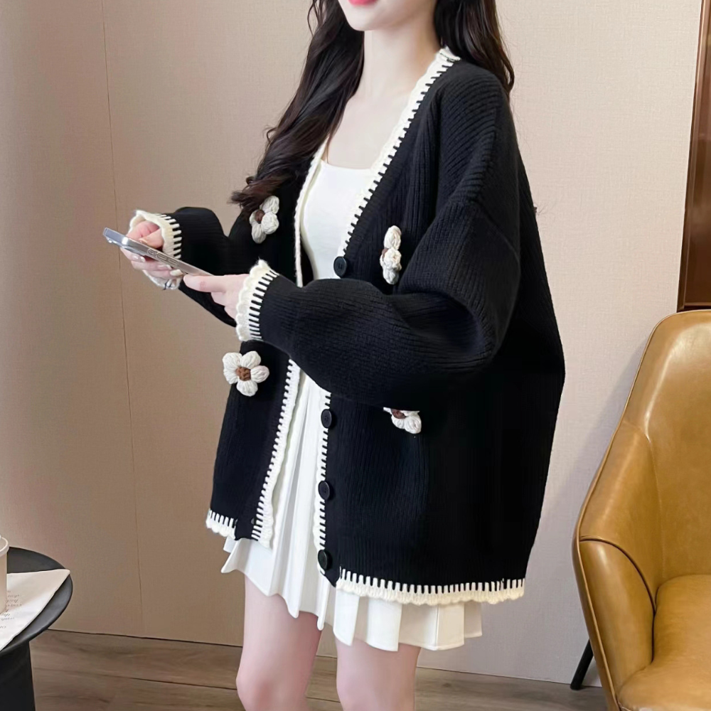 フラワーモチーフ付きカーディガン｜ガーリーカジュアル