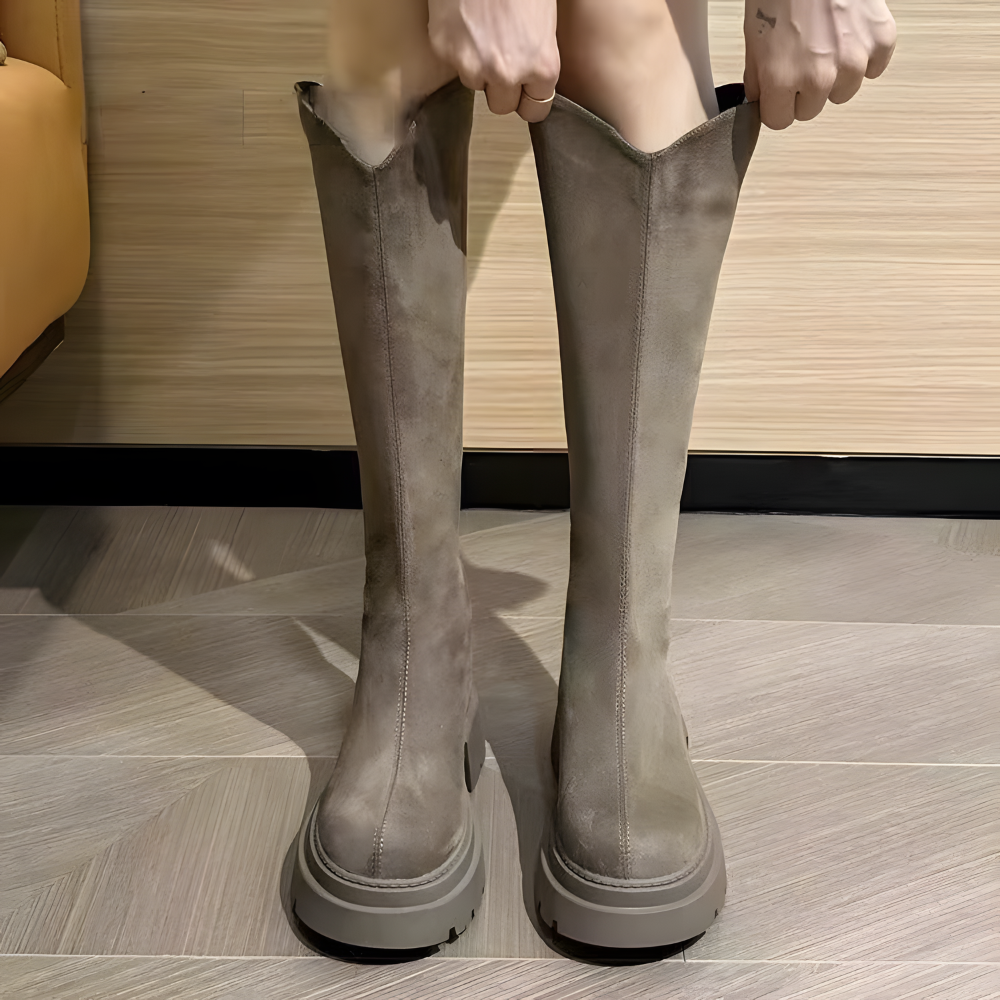 Vカットスエードロングブーツ