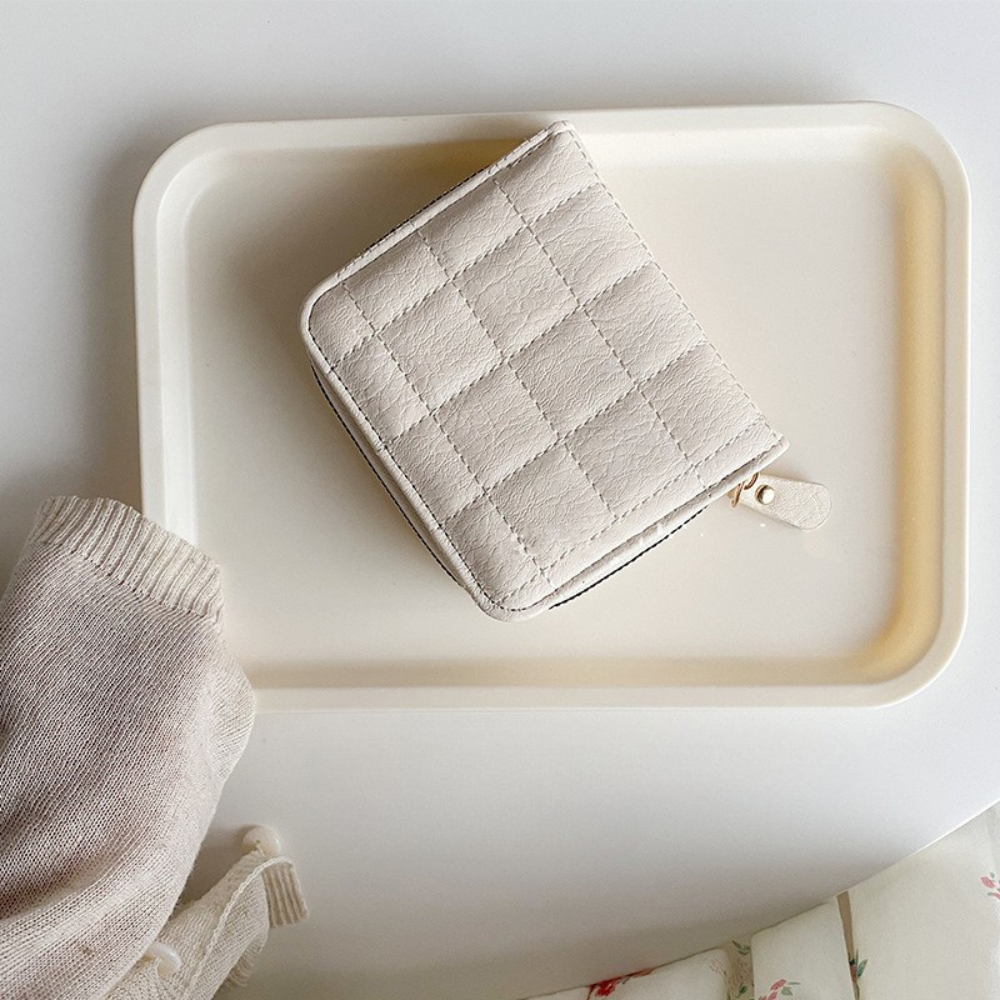 スクエアステッチ｜ジップ付き二つ折り財布