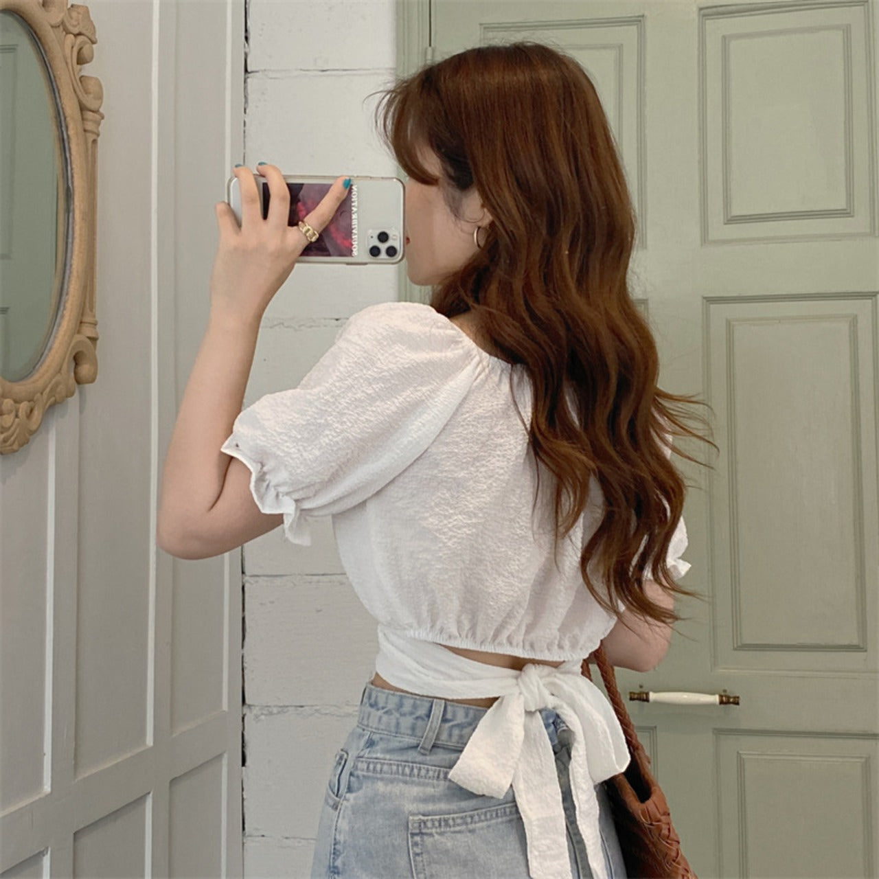 ふんわりシルエットが愛らしい｜バックリボントップス