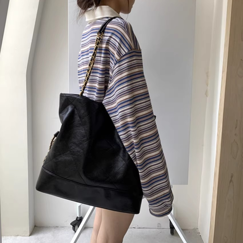 チェーンショルダートートバッグ