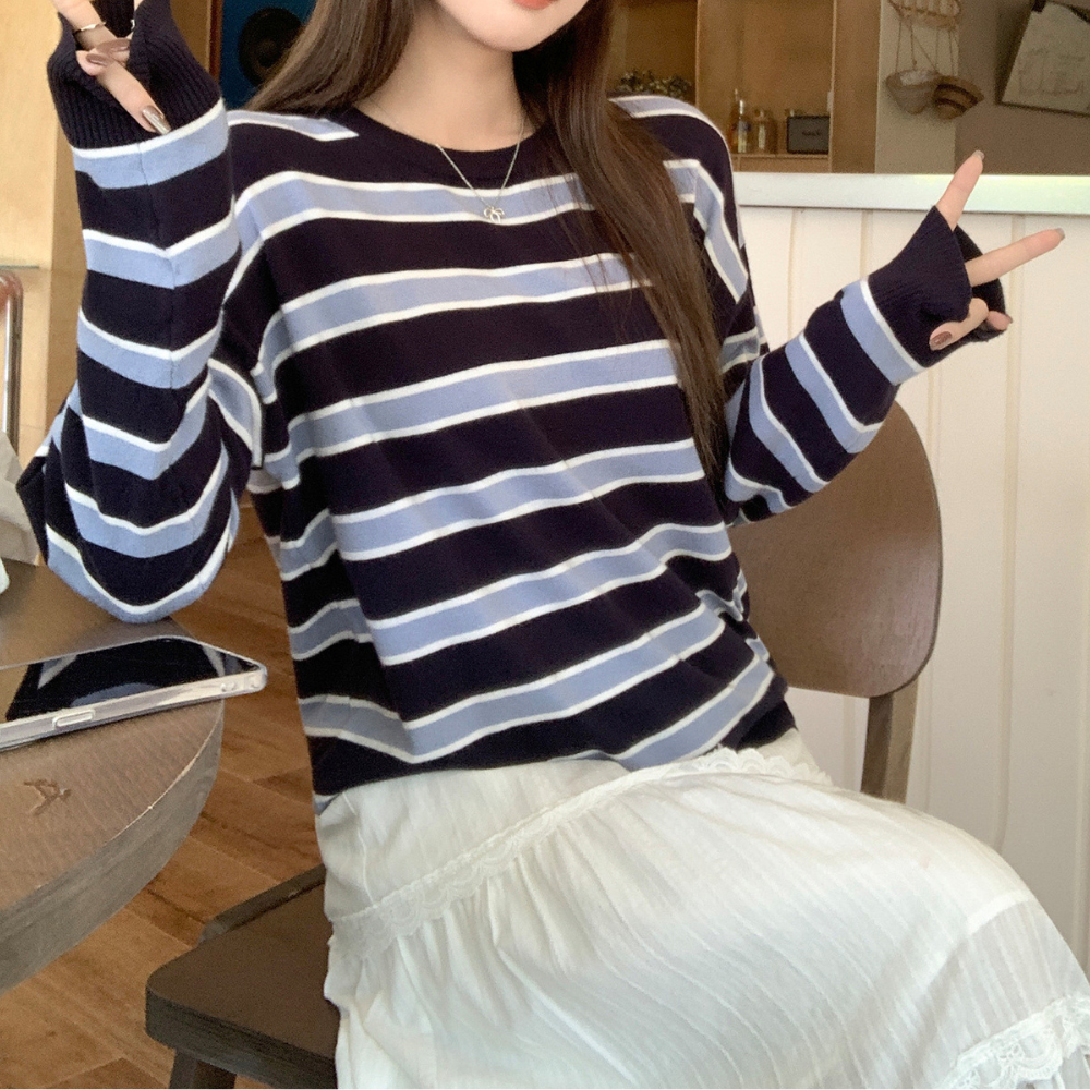 ボーダー柄ニットトップス｜カジュアルベーシック