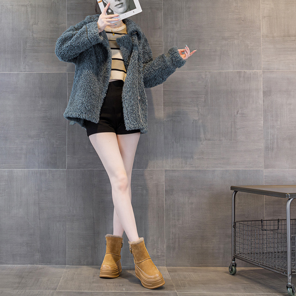 ボアバックル厚底ショートブーツ