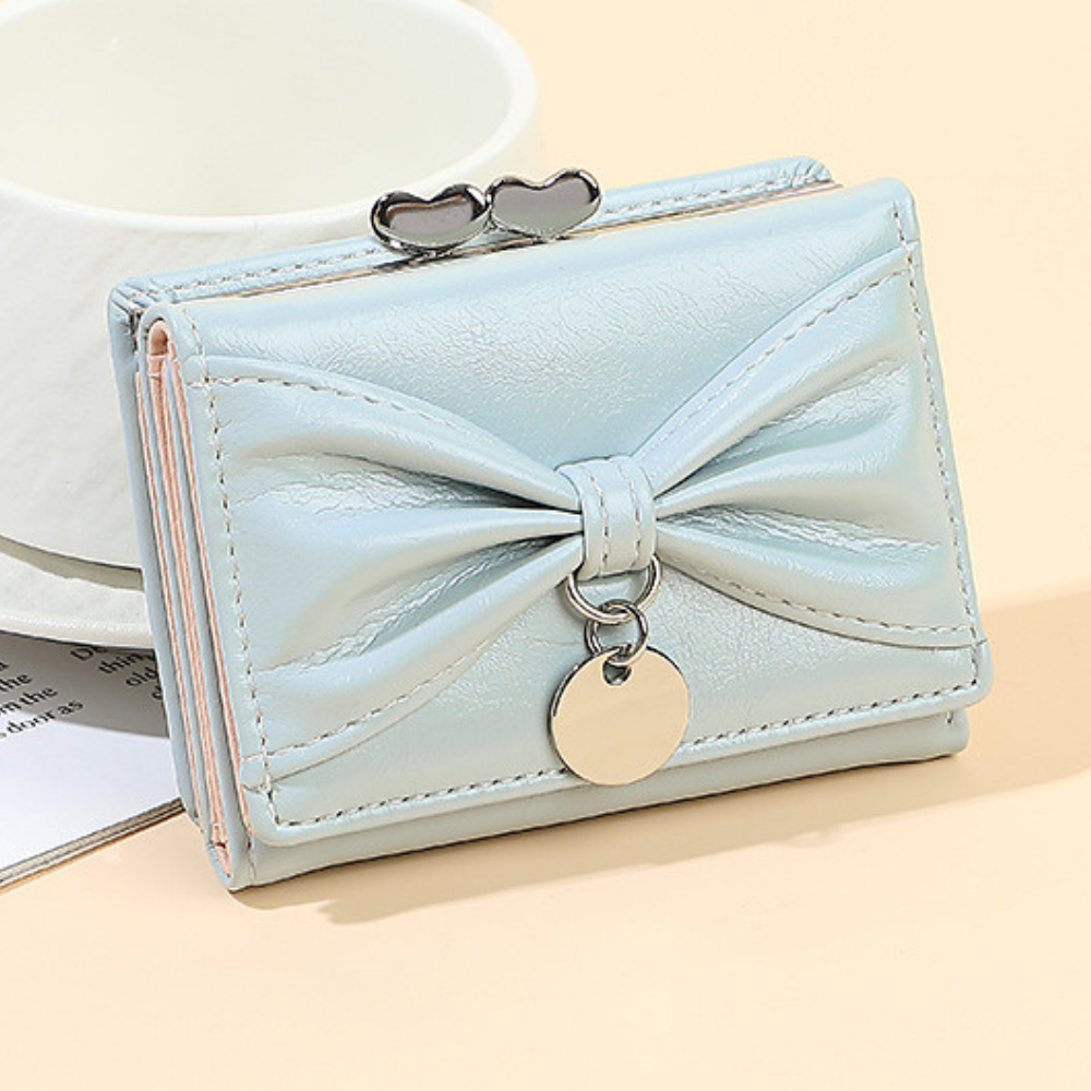 リボンチャーム｜ダブルハート留め具付き三つ折り財布