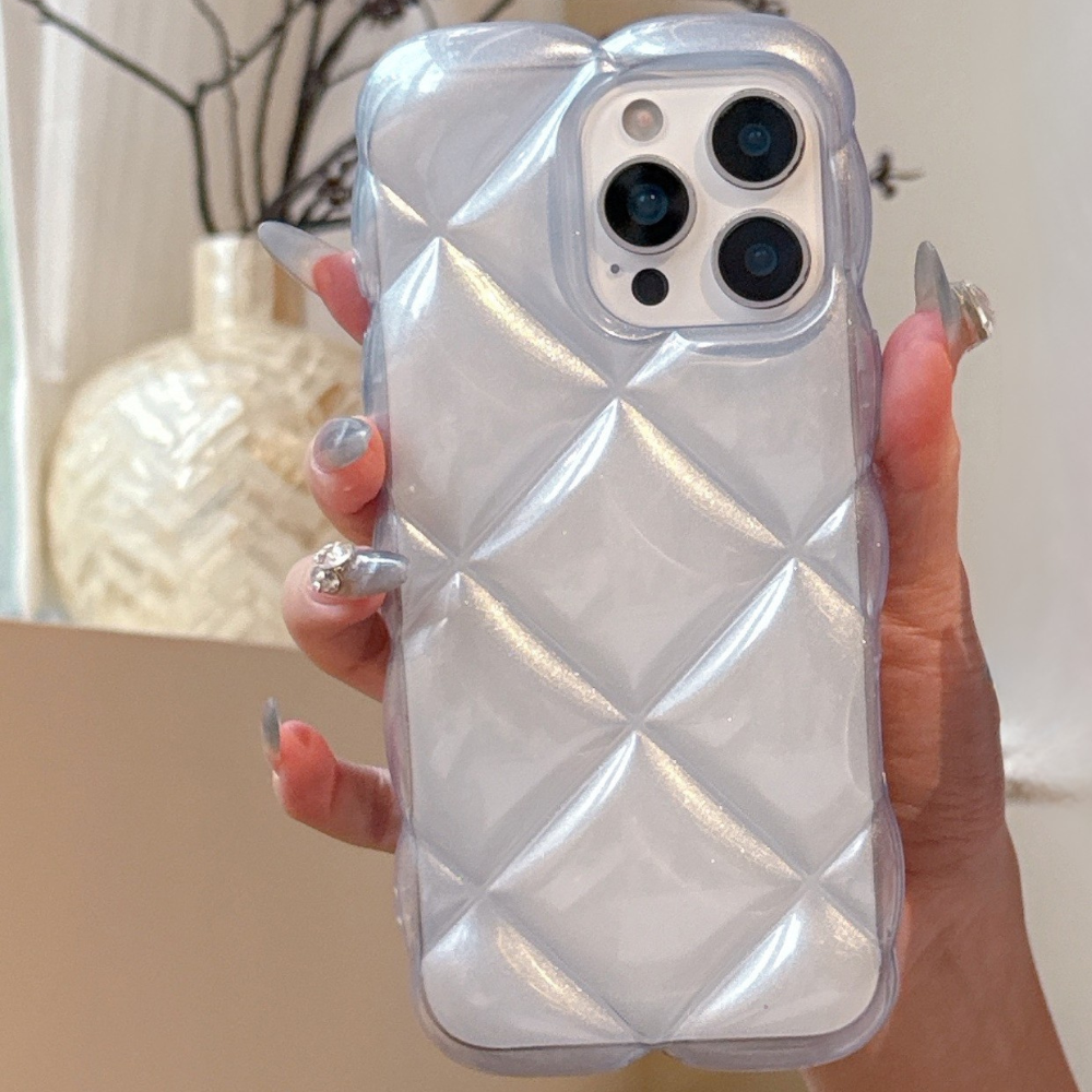 パールキルティングiPhoneケース