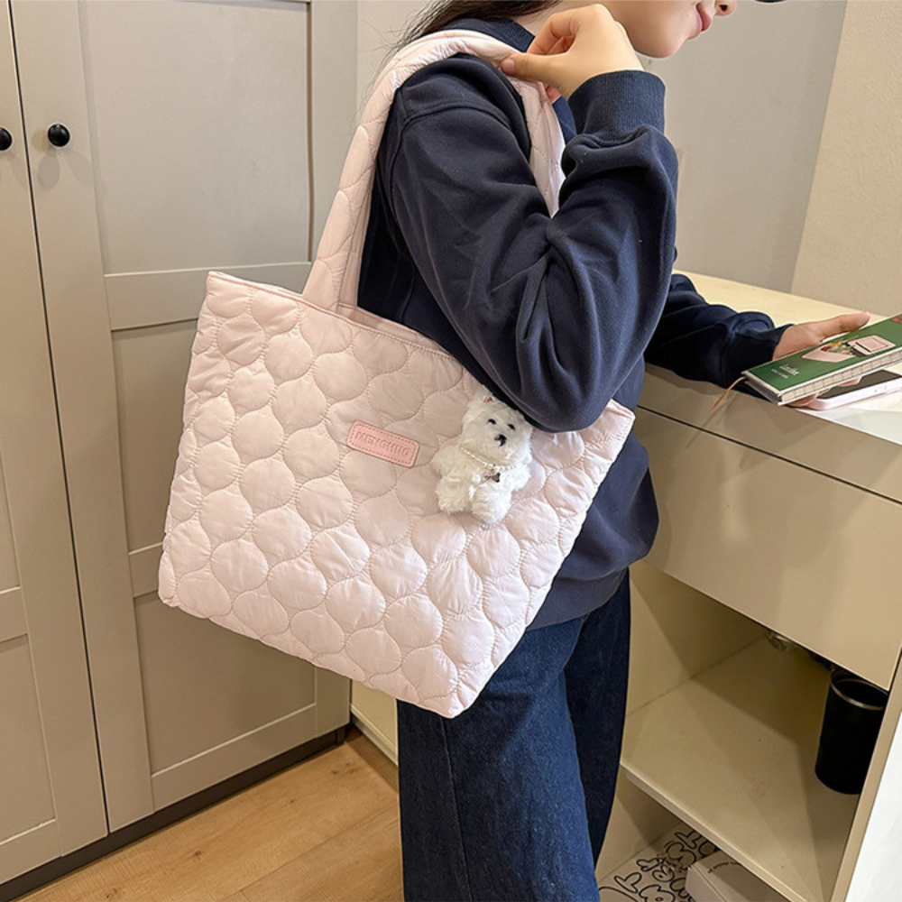 キルティングライトショルダーバッグ