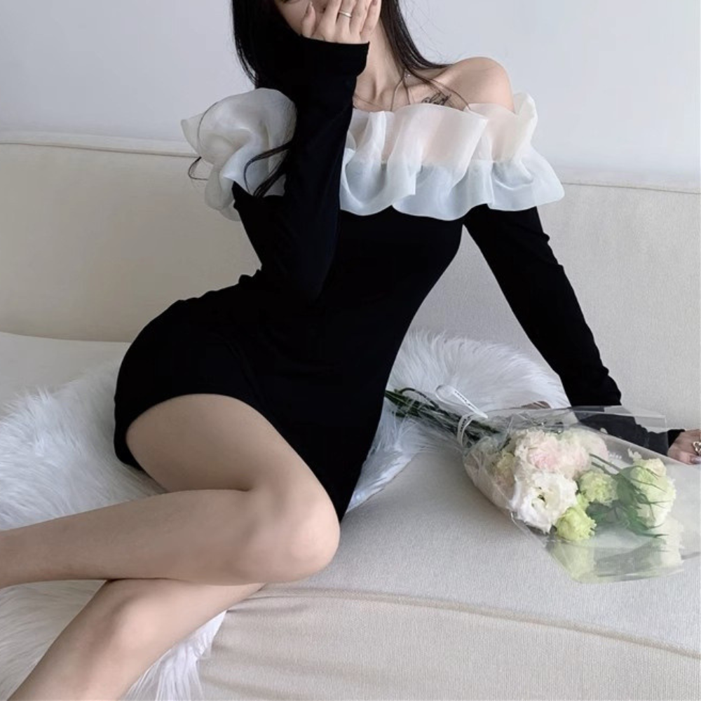 フリルオフショルミニワンピース