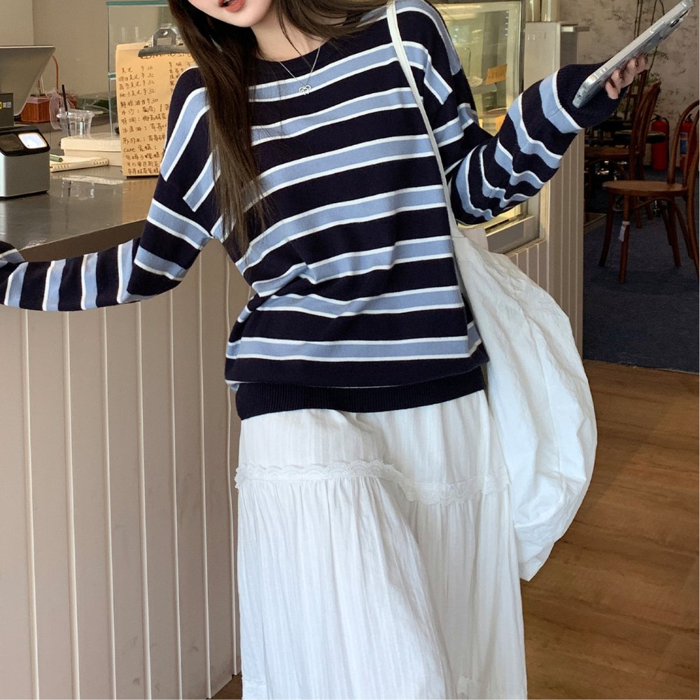 ボーダー柄ニットトップス｜カジュアルベーシック