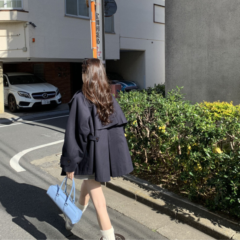 ショートトレンチコート