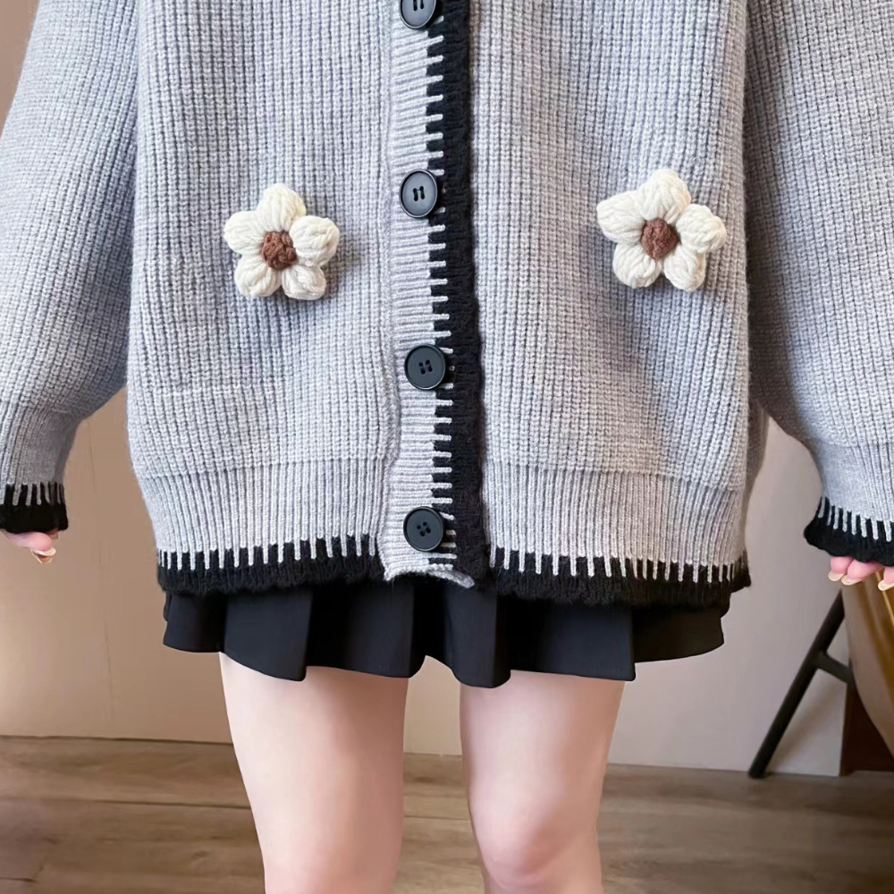フラワーモチーフ付きカーディガン｜ガーリーカジュアル
