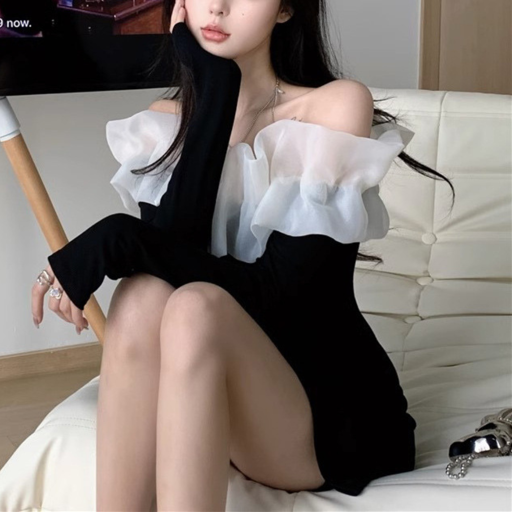 フリルオフショルミニワンピース