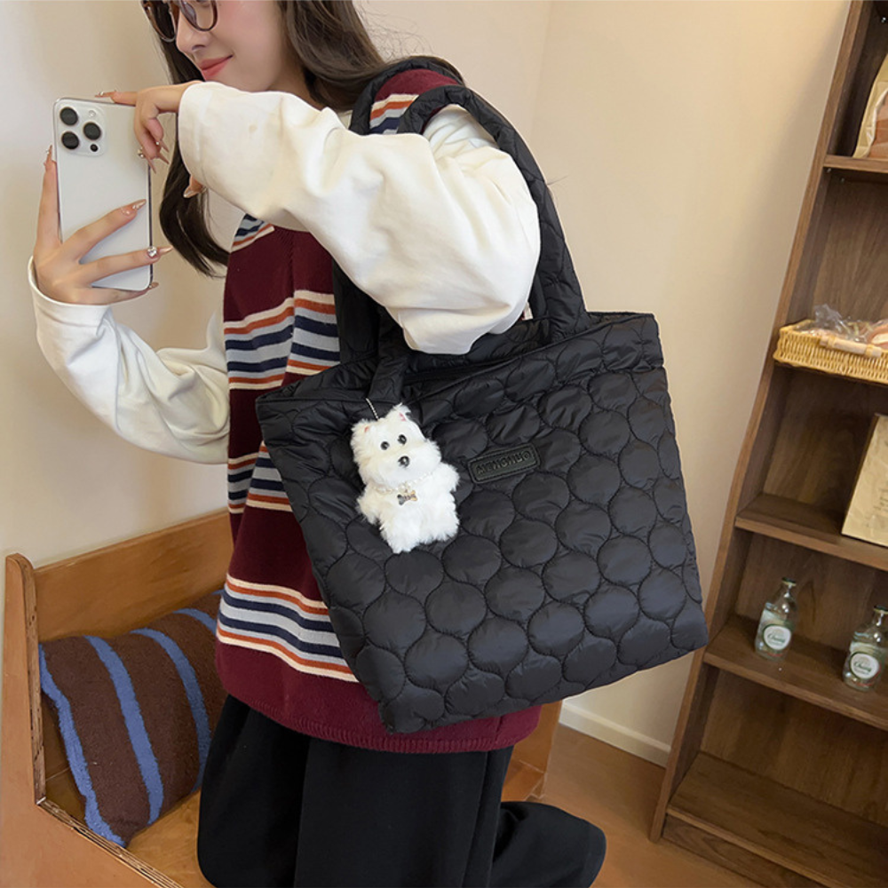 キルティングライトショルダーバッグ