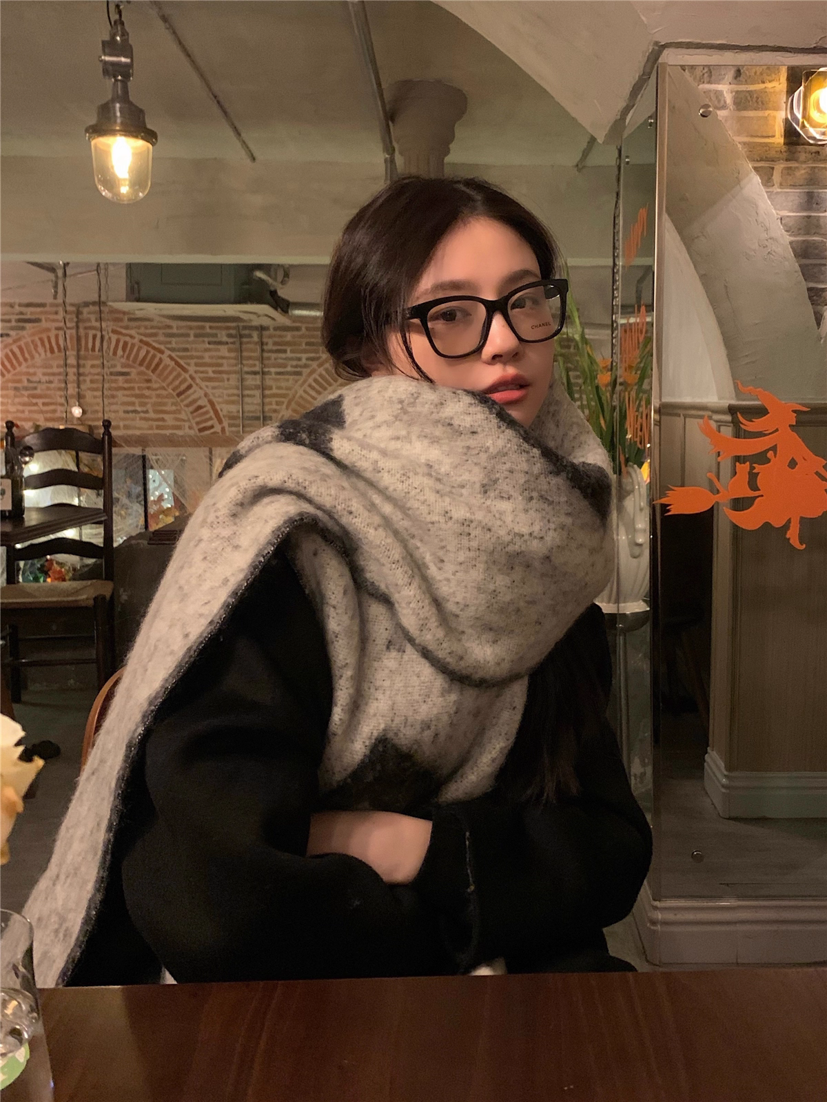 Fロゴシンプルボリュームマフラー