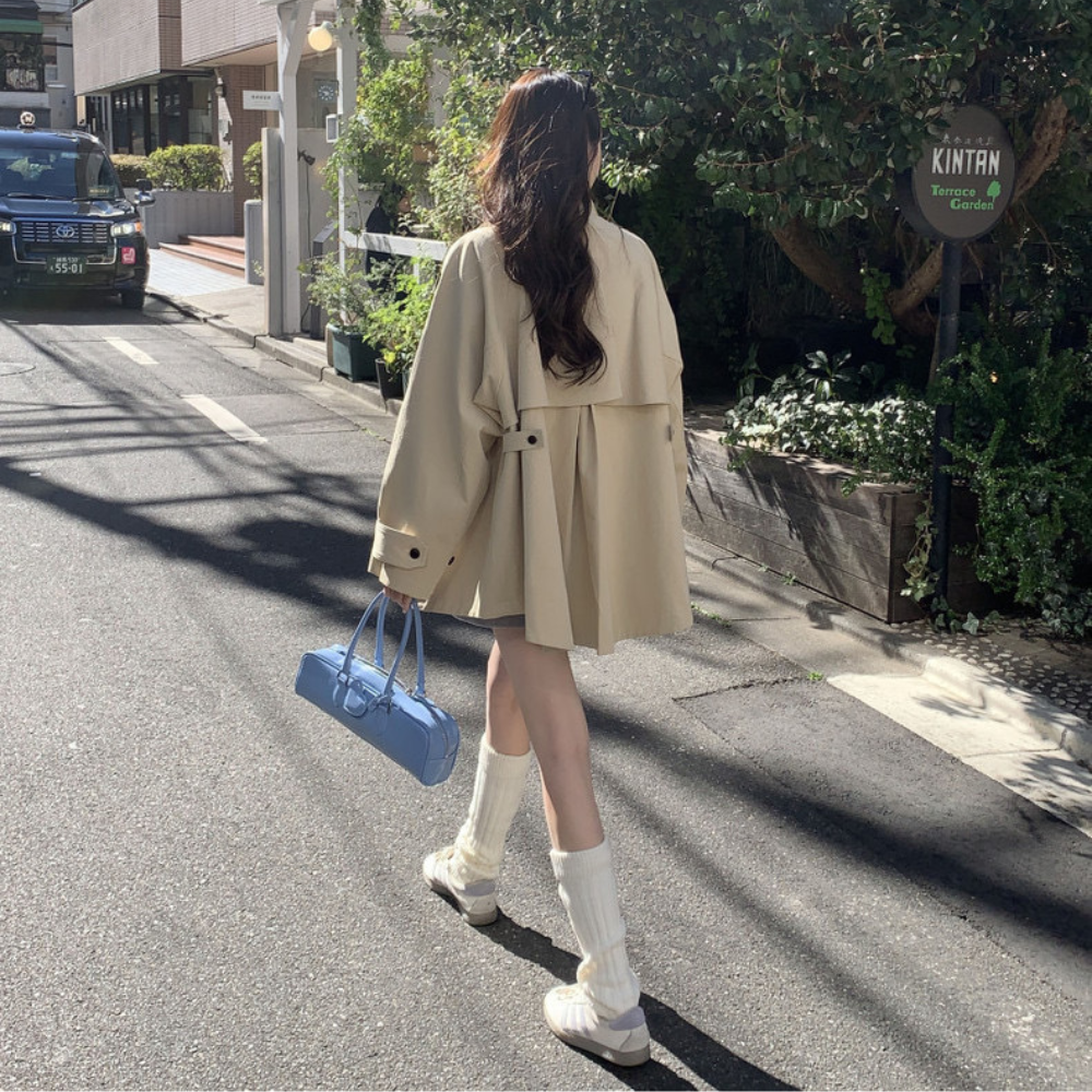 ショートトレンチコート