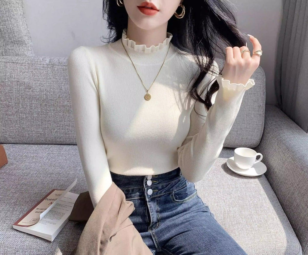 フリルネックリブニット｜上品スリムフィットトップス