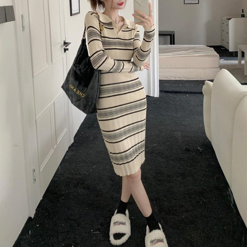 ストライプリブニットワンピース