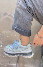 ボリュームソール｜クリアエアスニーカー