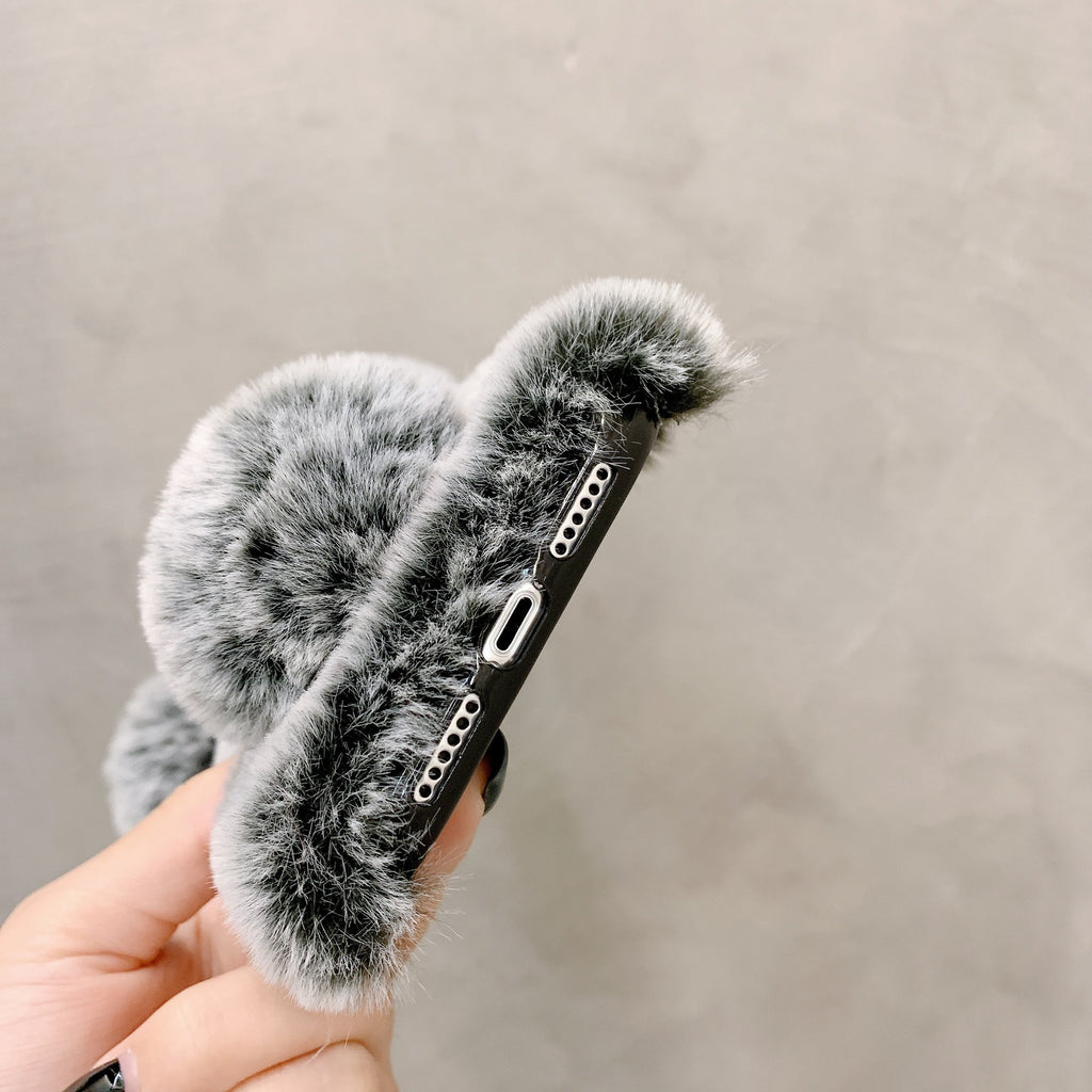 ファーボールデザインiPhoneケース