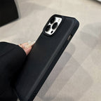 ミニマルデザイン｜レザー調ブラックケース