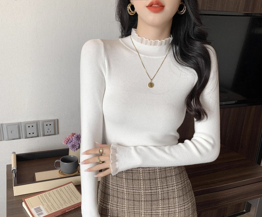 フリルネックリブニット｜上品スリムフィットトップス