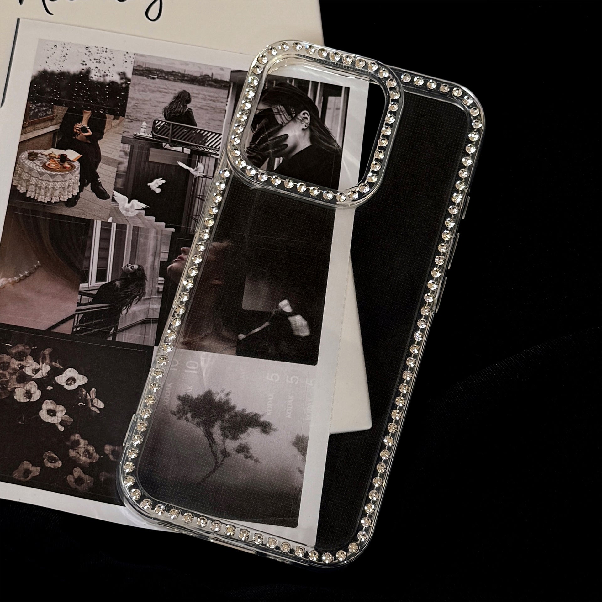 きらめくラインストーンフレーム｜クリアiPhoneケース