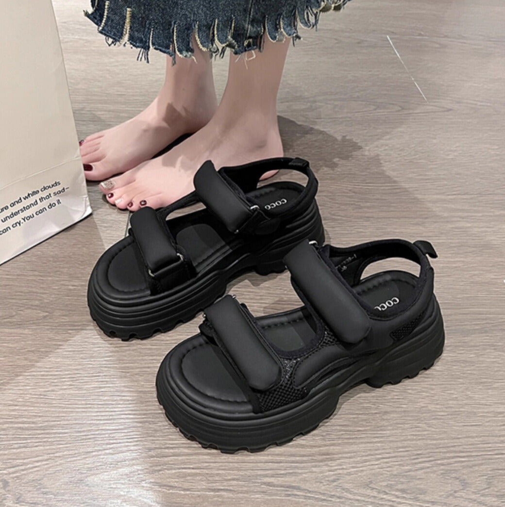 ダブルベルト｜スポーティー厚底サンダル