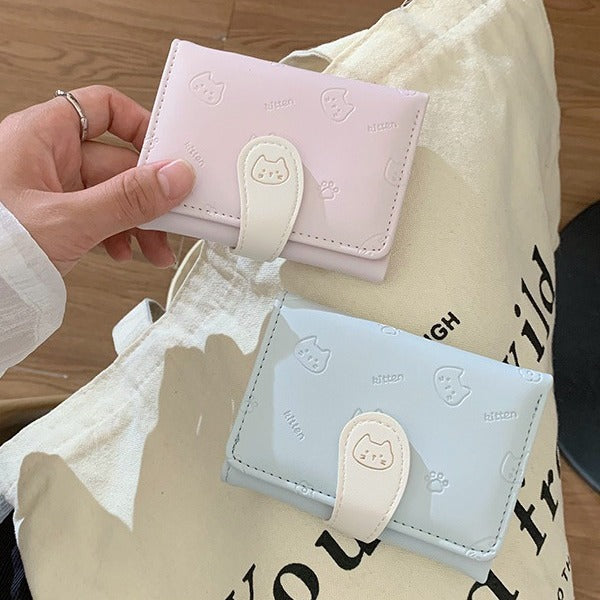 ネコ型エンボス｜コンパクト三つ折り財布