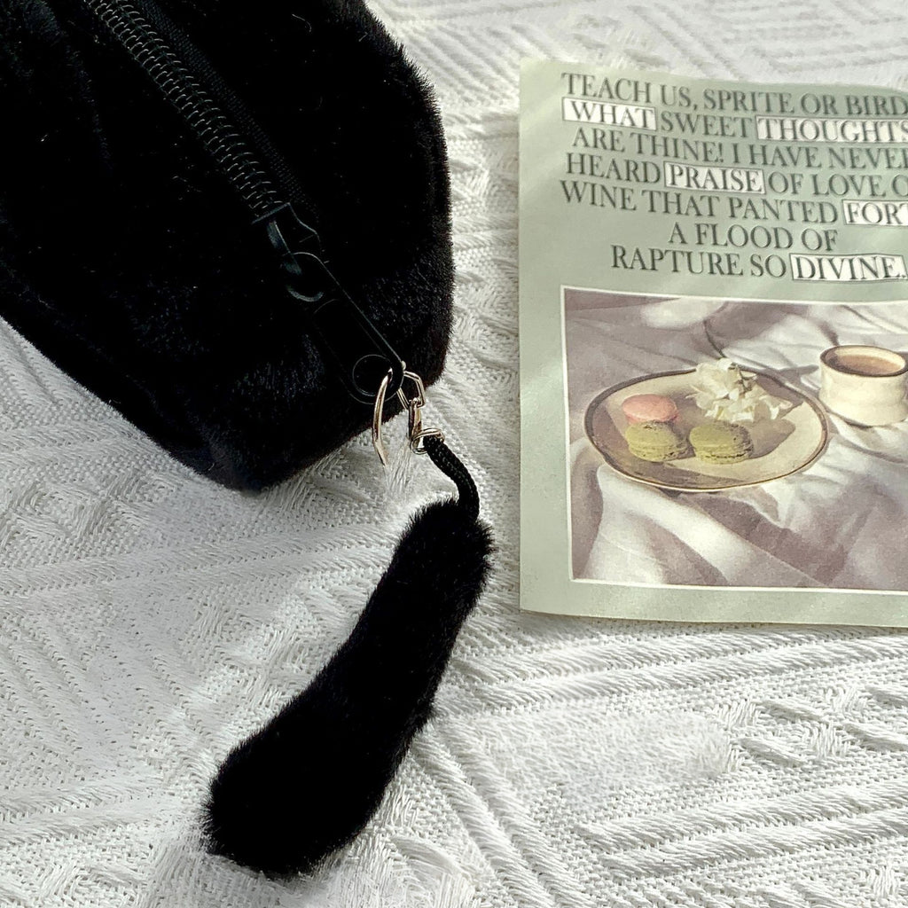 黒ねこフェイス｜ふわもこ小物ポーチ