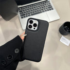 ミニマルデザイン｜レザー調ブラックケース