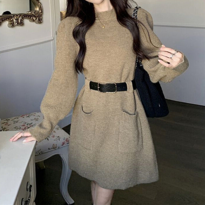 ベルト付きで着映える｜ニットワンピース