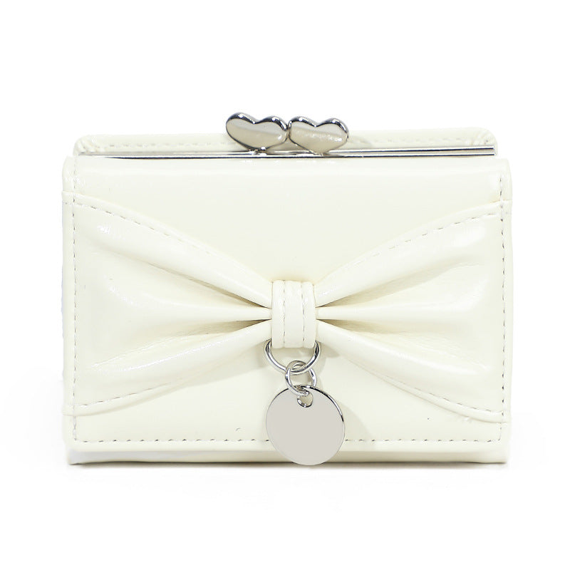 リボンチャーム｜ダブルハート留め具付き三つ折り財布