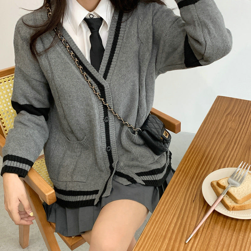 スクール風カーディガン｜ゆったりシルエット