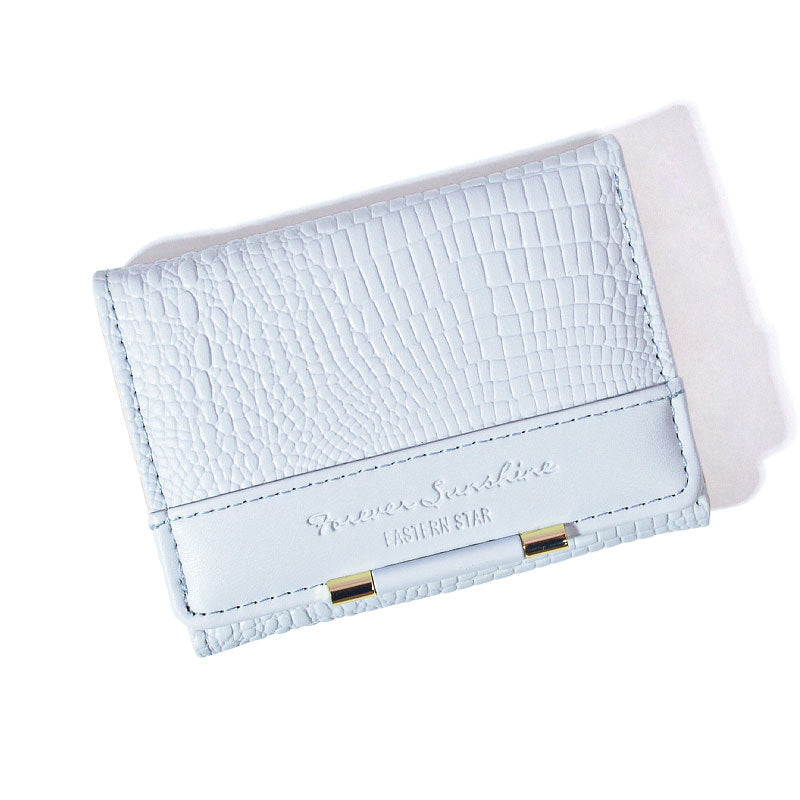 クロコ調デザイン｜コンパクト三つ折り財布