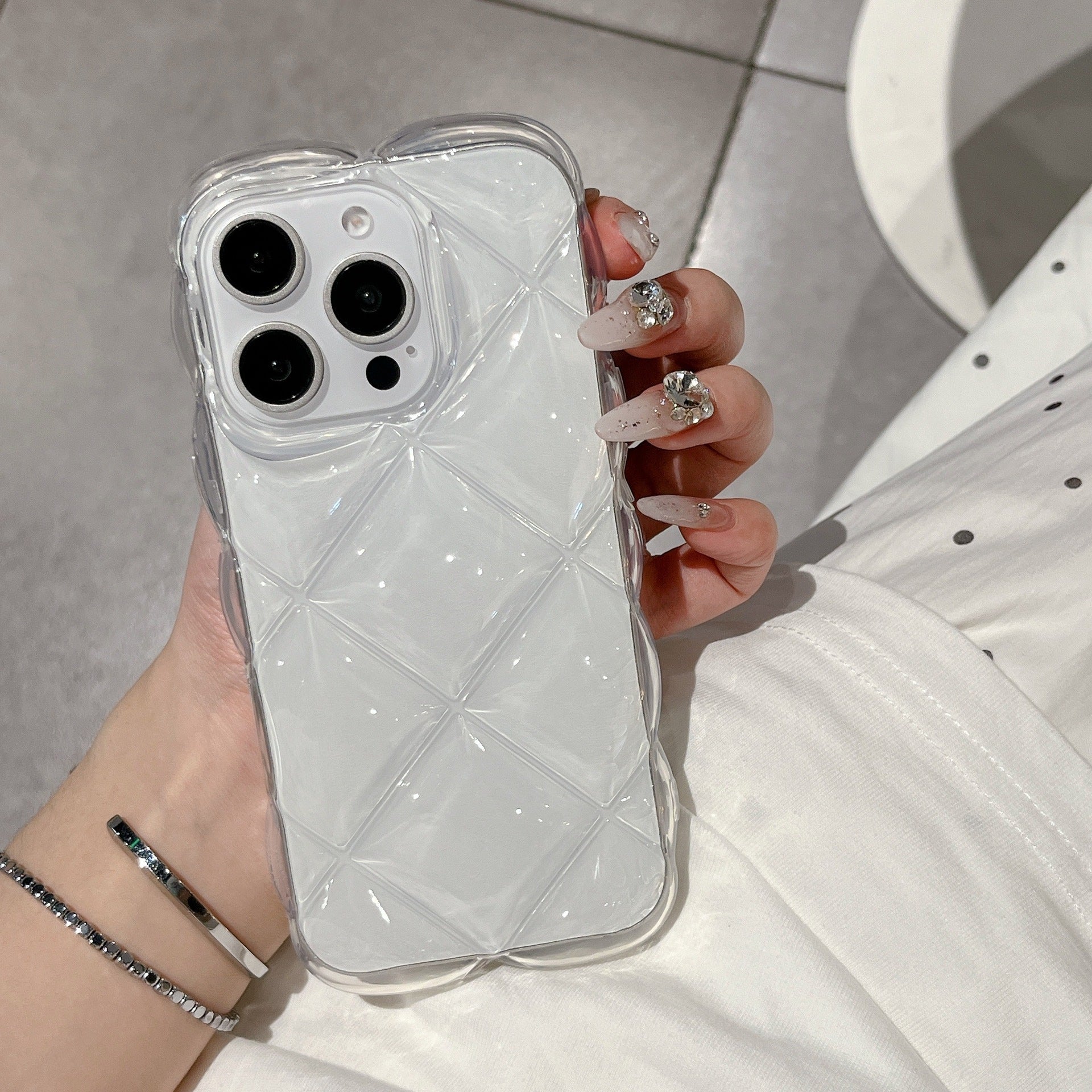 クリアキルティングiPhoneケース